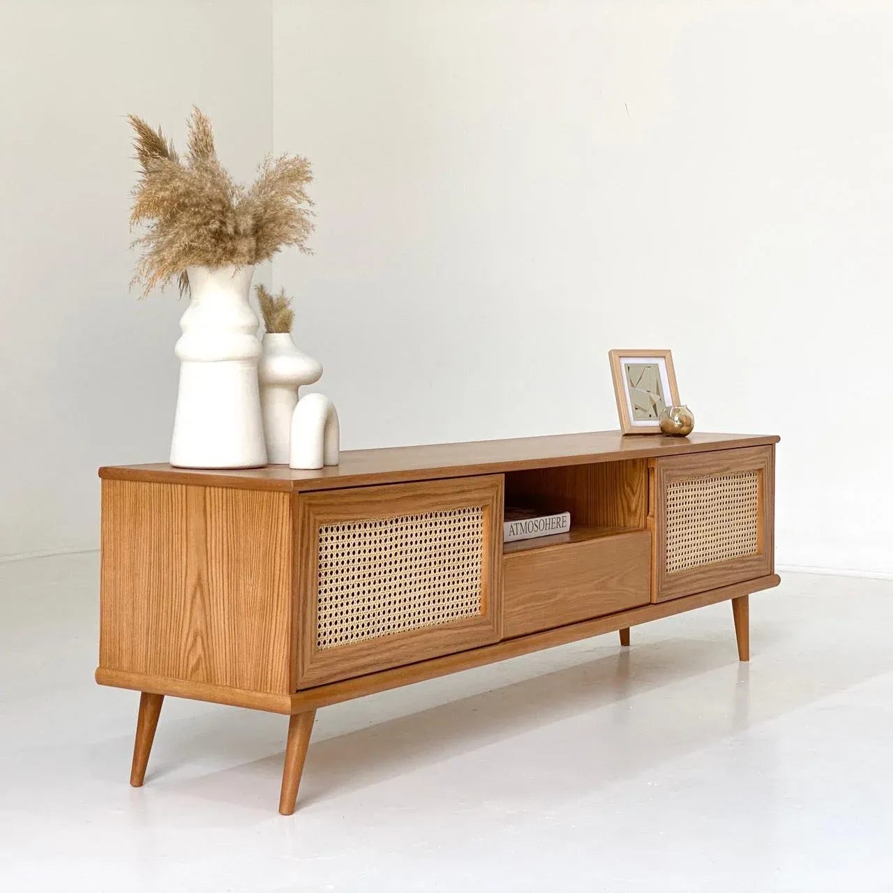 Picture of Su Japanese TV Unit