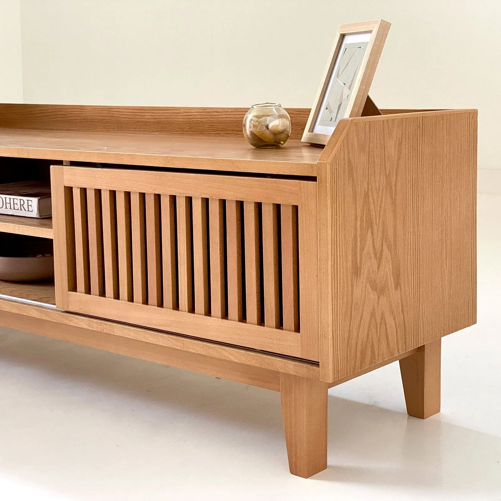 Picture of Su Sliding TV Unit