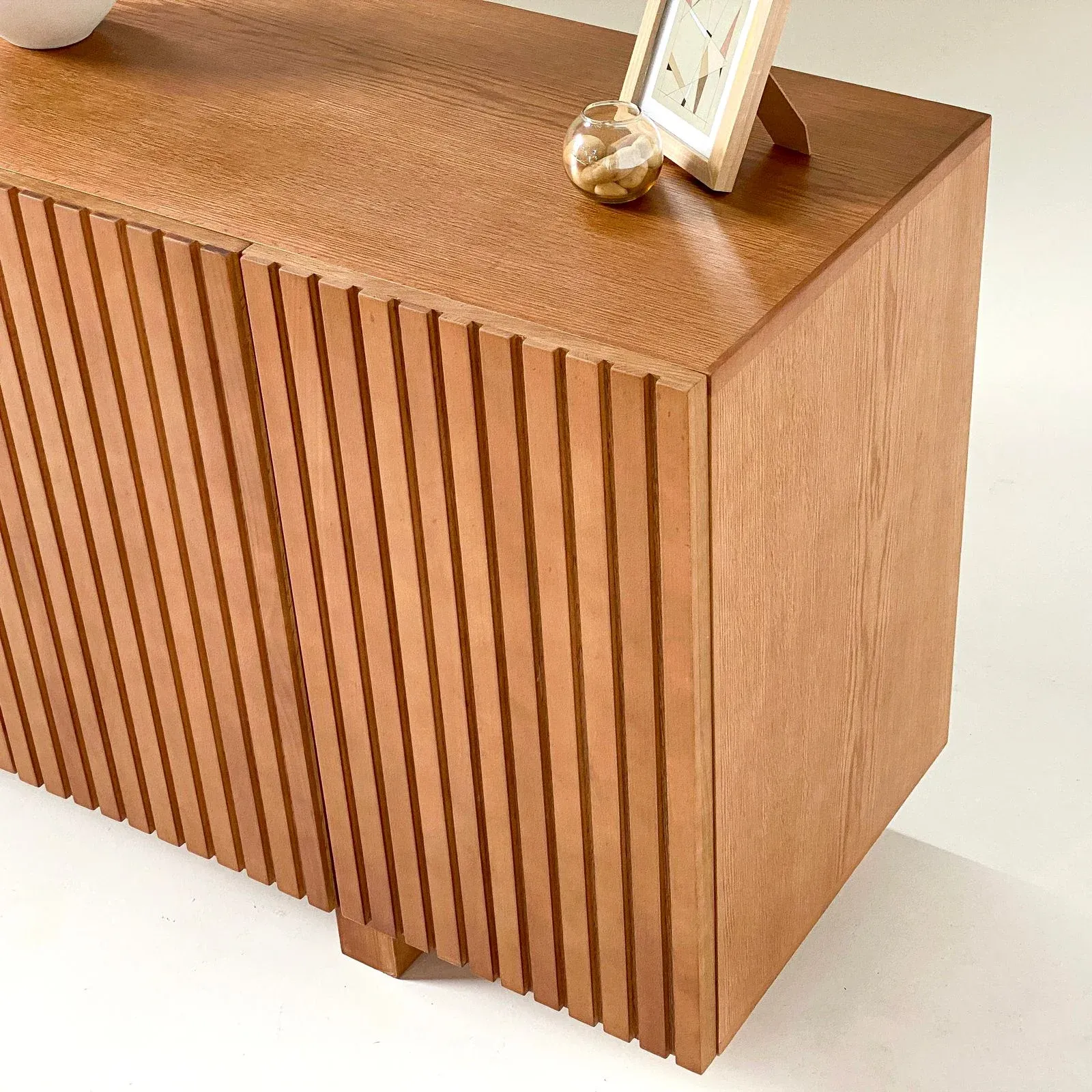 Picture of Su Slatted Buffet