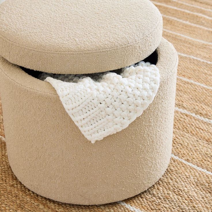 Picture of FP003 Buff 50 * 50 - Buklit linen