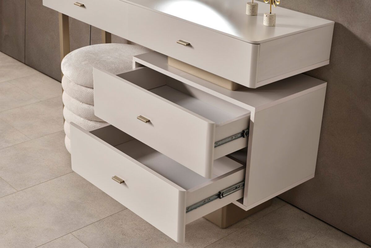 Picture of FBMB0010 Master bedroom set 5 pieces - White with multiple colors