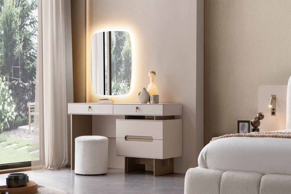 Picture of FBMB0011 Master bedroom set 5 pieces - White with multiple colors