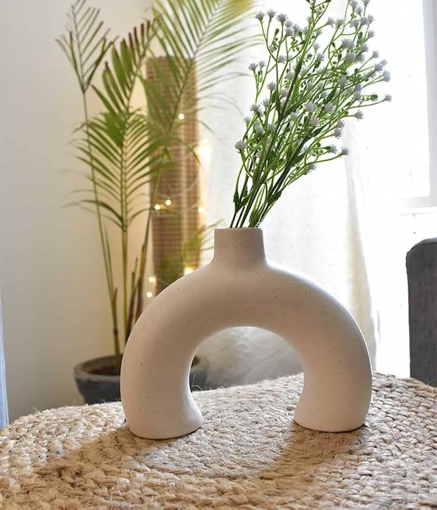 Picture of HHAV002 - Pottery Vase  - Off-white