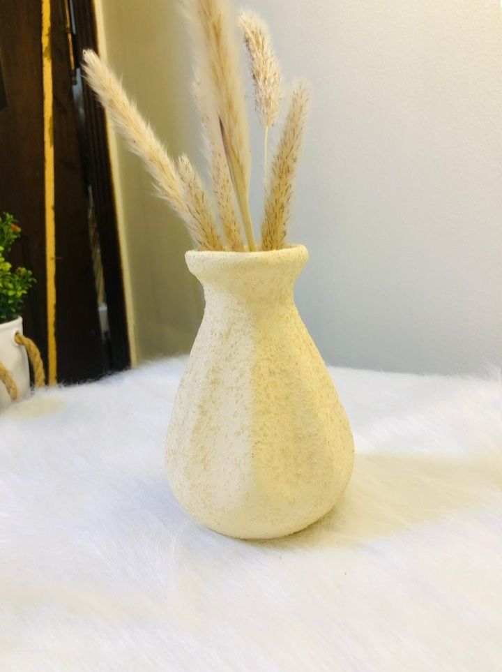 Picture of HHAV0016 - Pottery Vase - Off-white