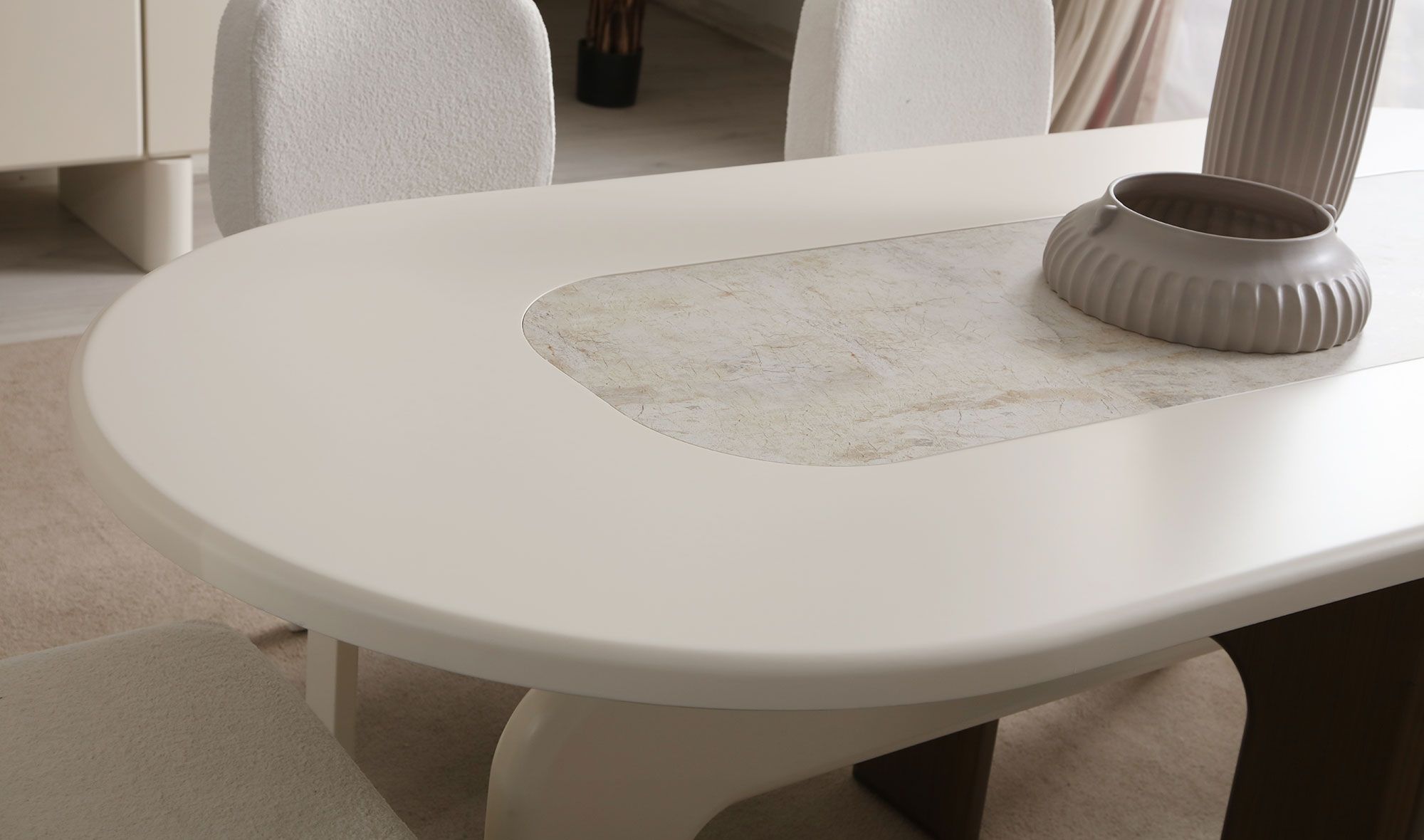 Picture of FBDR009 - Dining table and 4 chairs set
